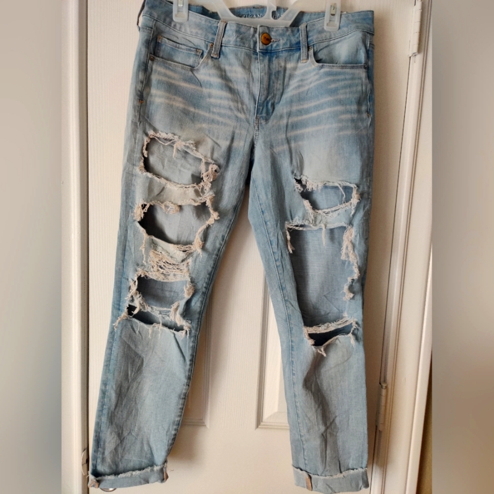 American Eagle Light Blue Denim Jeans
